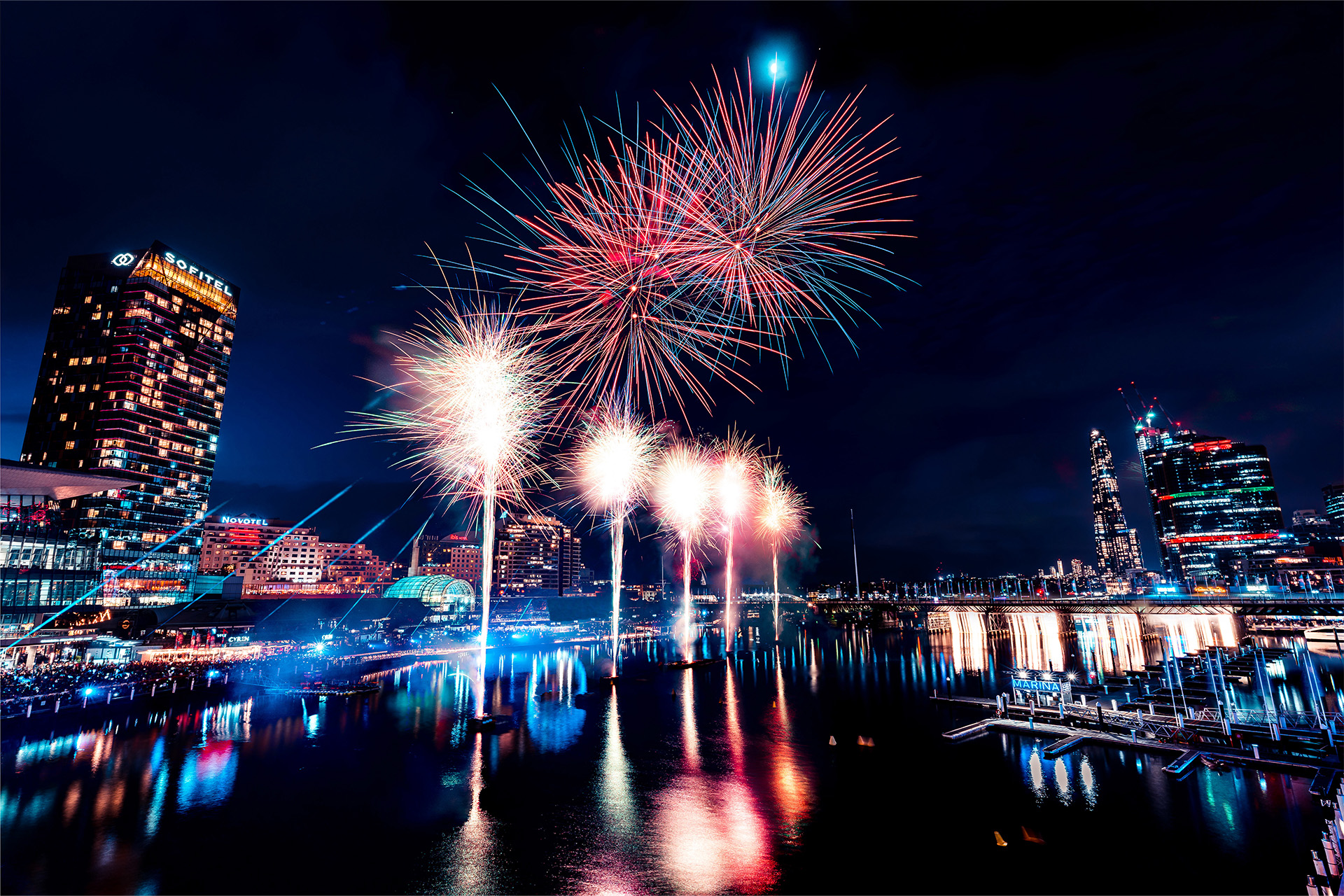 fireworks-darlingharbour-cocklebaywharf.jpg